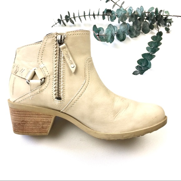 Teva Cream Leather Ankle Boot - Picture 3 of 7